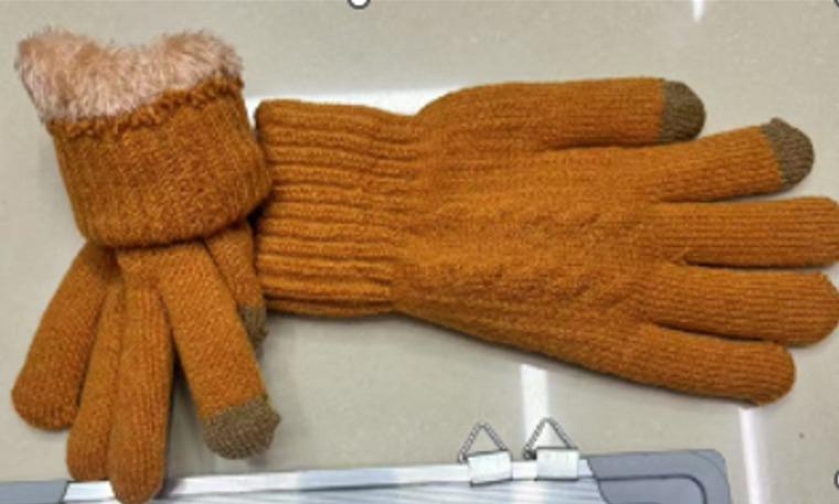 Protective gloves for work and outdoor activities